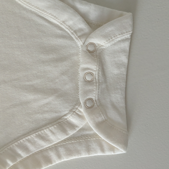 *4/$20* Nordstrom Baby bodysuit NWT - Picture 3 of 5